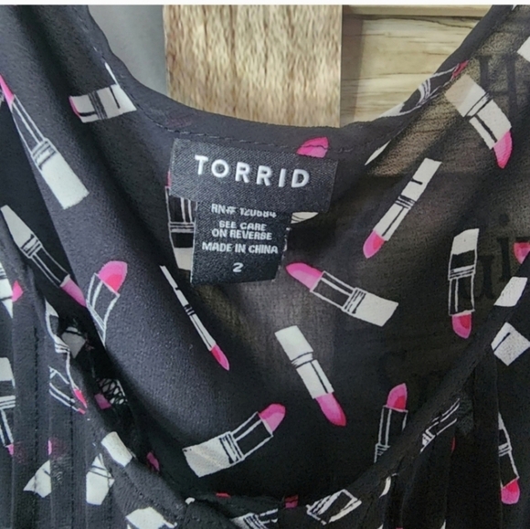 Torrid lipstick tank size 2 - Picture 5 of 5